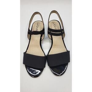 LIFESTRIDE
WOMENS YOLO WEDGE SANDAL 9.5